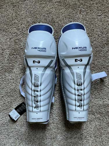 Senior Bauer  Nexus 4000 Shin Pads