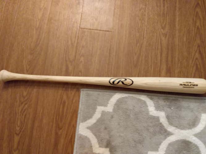 Used Rawlings Wood Bat (-3) 33.5"