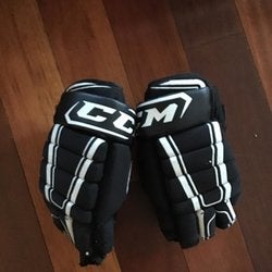 Black Youth CCM Gloves 11”
