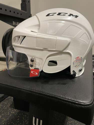 White Used Large CCM FL40 Helmet
