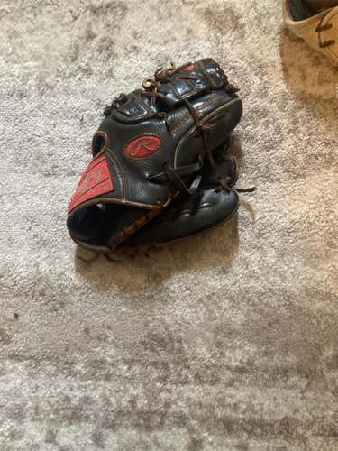 Rawling Right Hand Throw Heart of the Hide 11.75" Baseball Glove