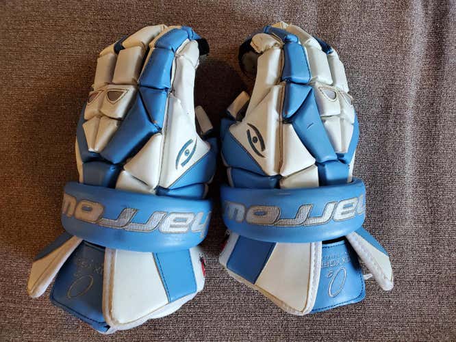 White Used Harrow Goalie Gloves 13"
