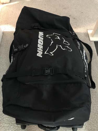 Vaughn goalie bag