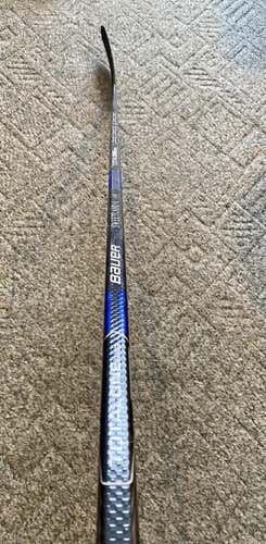 Senior Right Handed Mid Pattern Pro Stock TotalOne NXG Hockey Stick