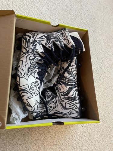 Under armor football cleats