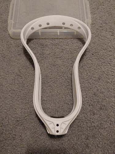 White Used FOGO StringKing Unstrung Mark 2F Head