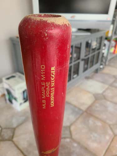 Excellent Condition Used Louisville Slugger MLB Prime M110 Maple Bat 32"