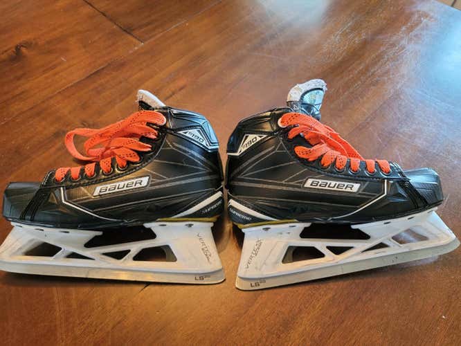 Junior Used Bauer Supreme S190 Hockey Goalie Skates Regular Width Size 4