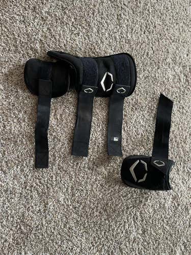 *Combo Set* Used Senior EvoShield Shin Guards Elbow Guard