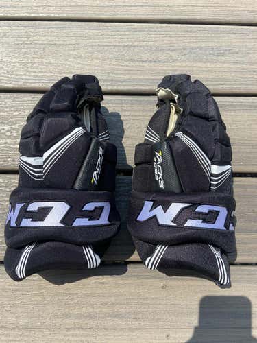Black Senior CCM 14" Tacks 7092 Gloves