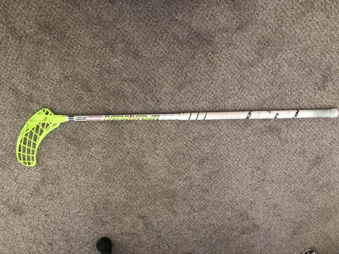Unihoc AE player 29 Super Top Light Right Hand 92 New includes 7 floorballs