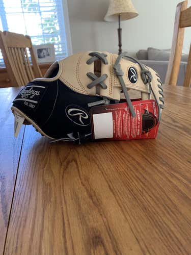 Black High School/College Infield 11.5" Heart of the Hide Baseball Glove