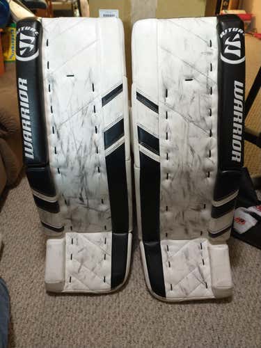 White/Black Used Intermediate 31+1 Warrior Ritual G3 Goalie Leg Pads