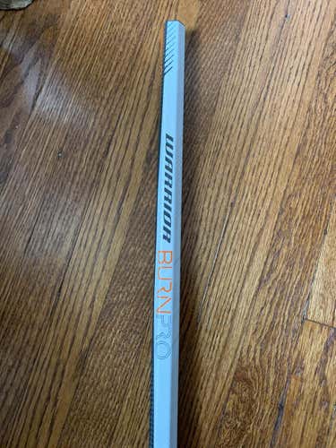 White Burn Pro Attck Shaft