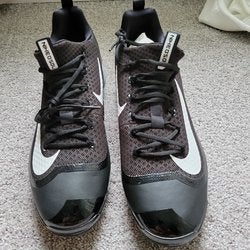 Black New Adult Men's Size 14 (Women's 15) Molded Cleats Nike