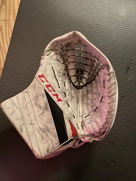 Senior Ccm 3.9 goalie glove