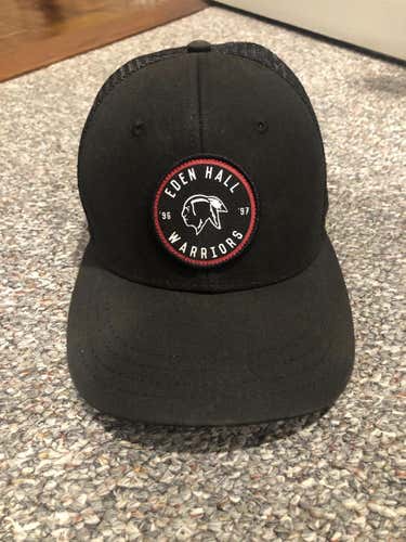 Beauty Status Hockey Eden Hall Warriors Snap Back