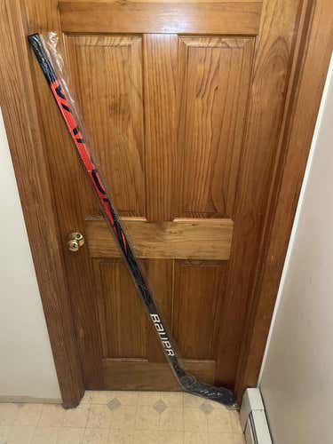 New Senior Bauer Left Hand Vapor FlyLite Hockey Stick Toe Pattern Pro Stock