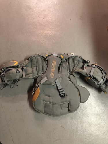Senior Used Large Vaughn Ventus LT68 Goalie Chest Protector