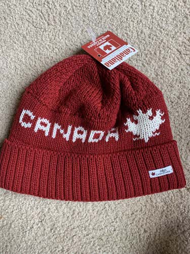 DeLux Heritage Collection Canadiana Beenie