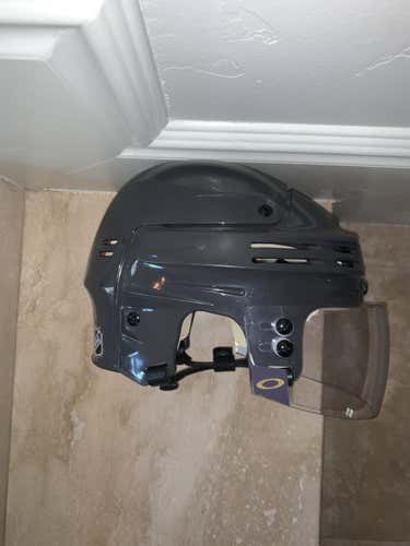 Pro Stock Bauer 4500 Golden Knights. With Oakley Visor