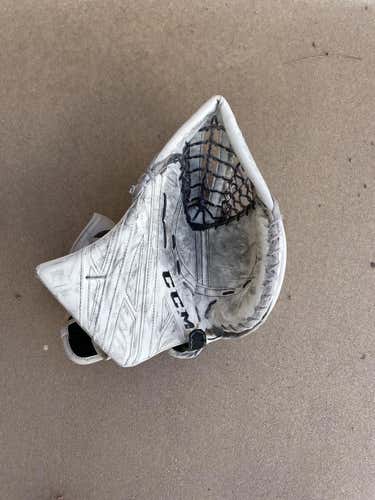 CCM EFLEX 4.9 Hockey Goalie Gloves & Blockers