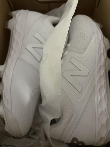 White Women's Molded Cleats New Balance Cleats