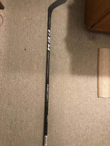 Senior Right Handed Mid Pattern Pro Stock RibCor Trigger2 PMT Hockey Stick