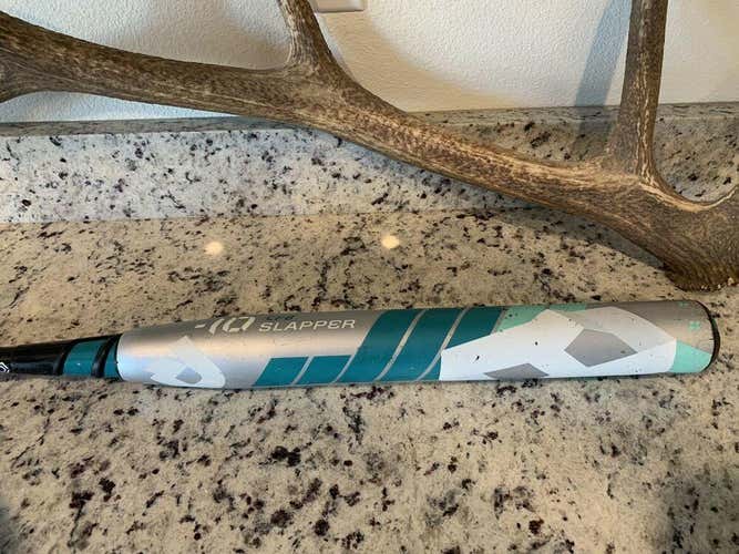 Demarini CF8 Slapped Fastpitch Softball Bat 33/23 (-10)