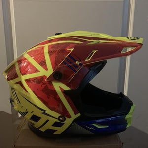 THH Motorcross Helmet