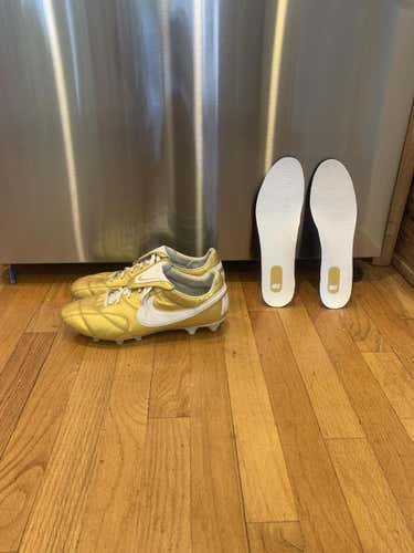 Nike Premier gold (extremely Rare Will Not Find Anywhere)