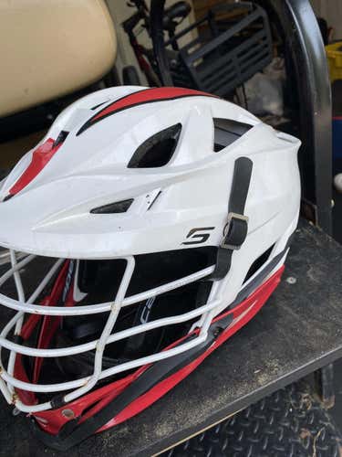 White Adult Player's Cascade S Helmet