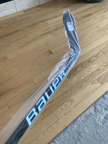 GEO NEW Nexus Bauer Er Spine Technology Left P92 Rare 70 Flex NEW Hockey Stick