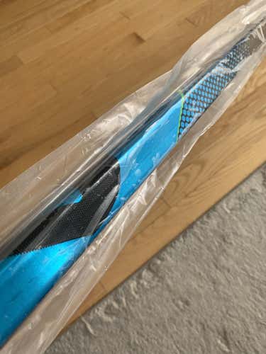 NEW Nexus Geo Er Spine Technology 77 Flex Left P92 NEW Hockey Stick