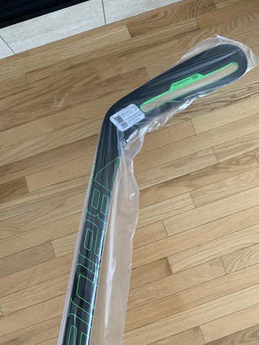 NEW Nexus ADV Bauer Limited Edition Er Spine Technology NEW Right Rare 70 Flex P92 Hockey Stick