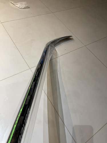 New Nexus Geo P28 87 Left Hand Hockey Stick