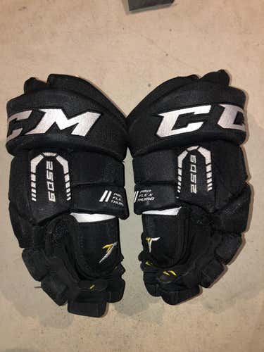 CCM Super Tacks 6052 Gloves