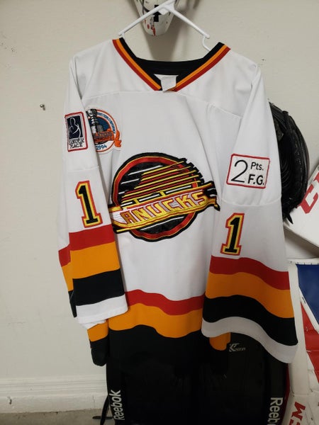 Vintage Canucks Sewn Goalie Cut Jersey McLean