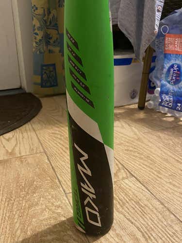 Kid Pitch (9YO-13YO) 2016 Easton (-8) 23 oz 31" Mako Torq Bat