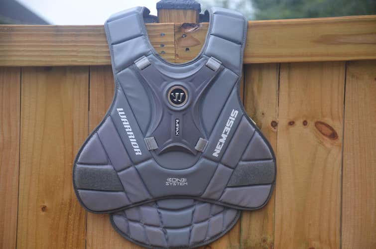 Gray Adult Used Large Warrior Nemesis Pro Chest Protector