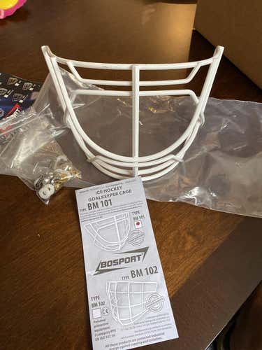 White  Bauer  NME Goalie Mask