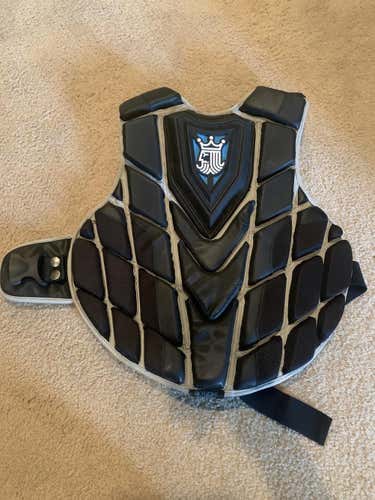Black Used One Size Fits All Brine King Chest Protector
