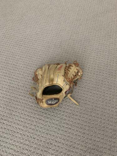 Used Right Hand Throw 11" Baseball Glove