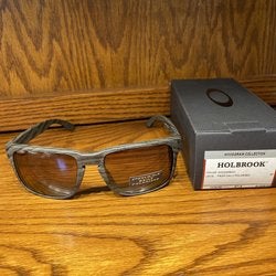 Oakley Holbrook Woodgrain