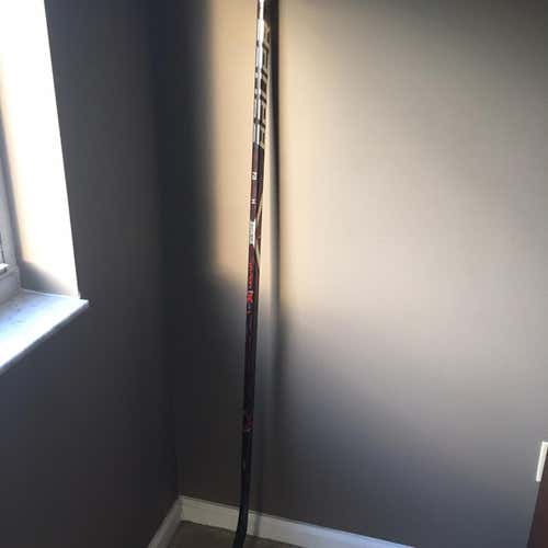 Used Right Handed Vapor ADV Toe Pattern Pro Stock Hockey Stick