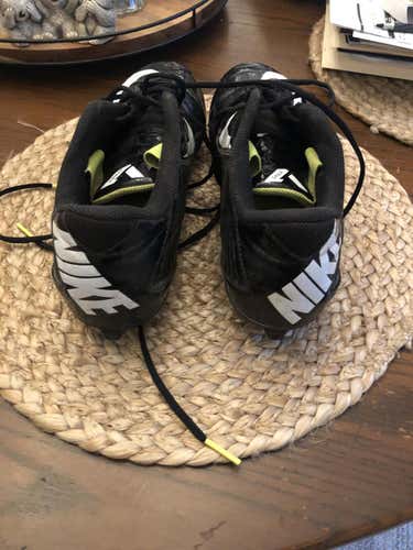 Black Adult Detachable Cleats Low Cut Strike Pro
