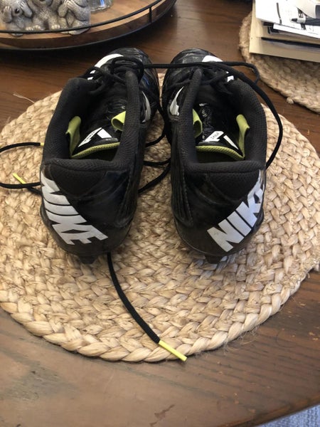 Black Adult Detachable Cleats Low Cut Strike Pro