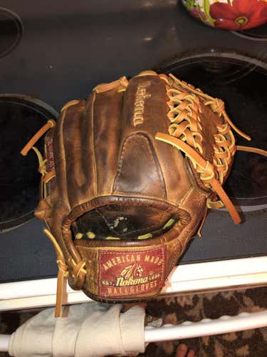 Nokona AMG-1150-MT American Made Glove Relaced  11.5” Mod Trap