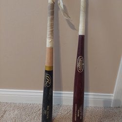 2 wood bats, Rawlings/Louisville 29/28"