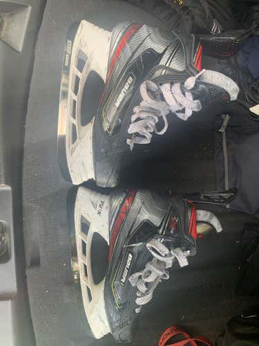 Senior Bauer Regular Width Size 10.5 Vapor 2X Pro Hockey Skates